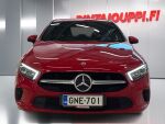 Mercedes-Benz A 2018 Punainen