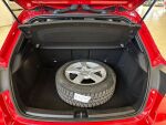 Mercedes-Benz A 2018 Punainen