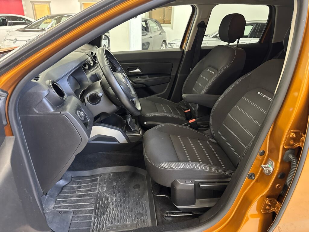 Dacia Duster 2018 Oranssi
