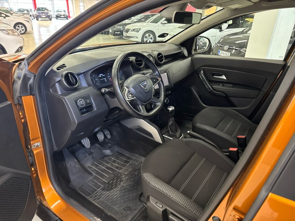 Dacia Duster 2018 Oranssi