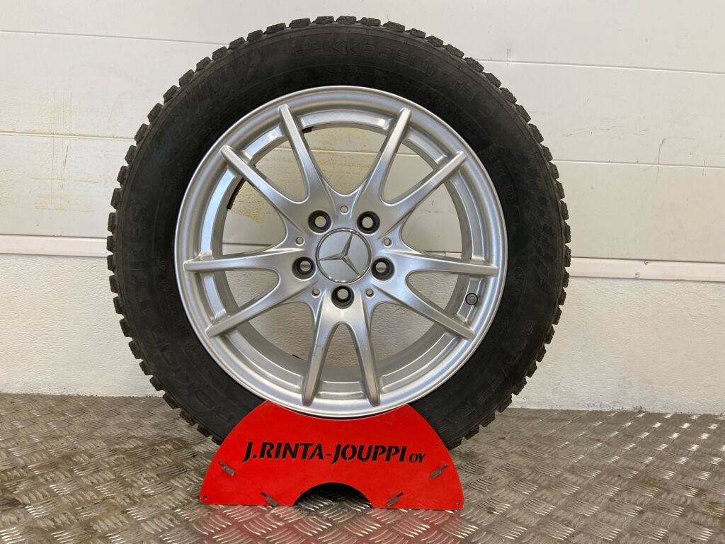 Mercedes-Benz CLA 2019 Musta