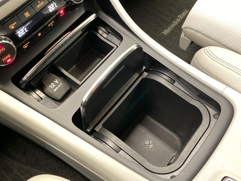 Mercedes-Benz CLA 2019 Musta