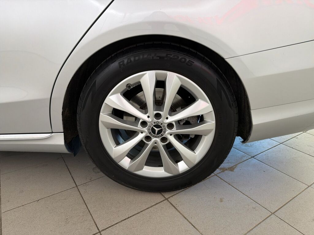 Mercedes-Benz C 2019 Harmaa
