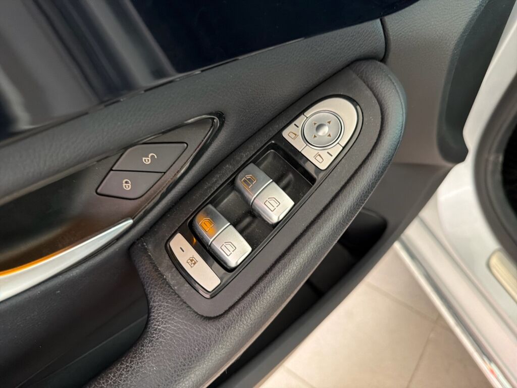 Mercedes-Benz C 2019 Harmaa