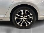Volkswagen Passat 2018 Sininen