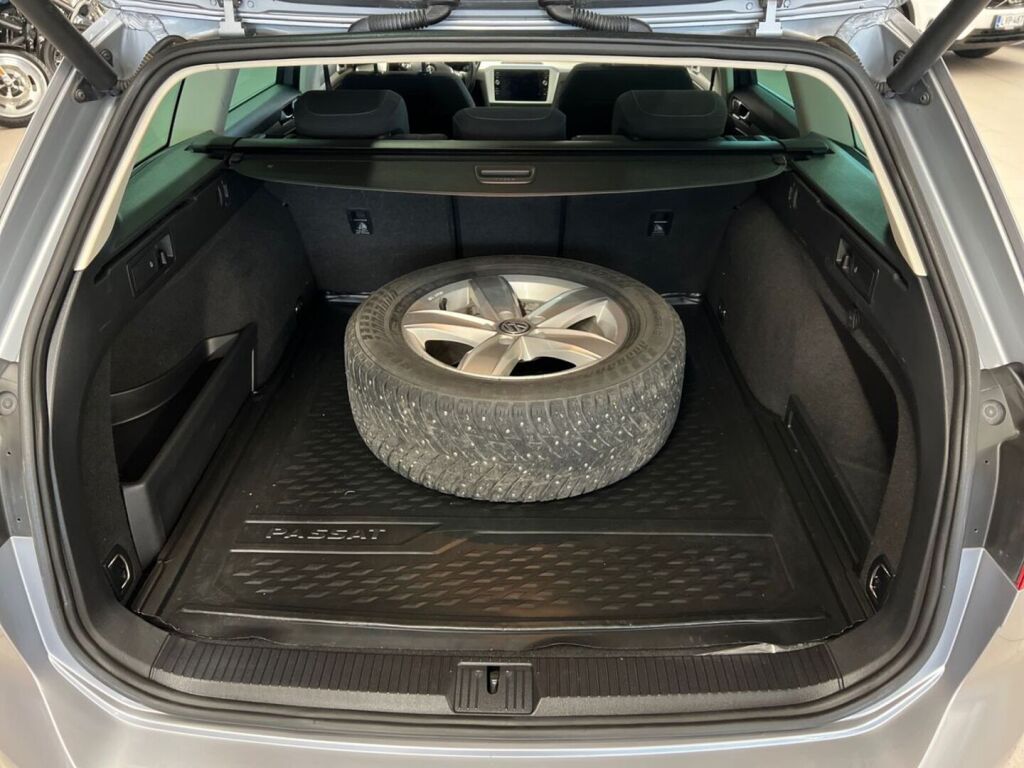Volkswagen Passat 2018 Sininen