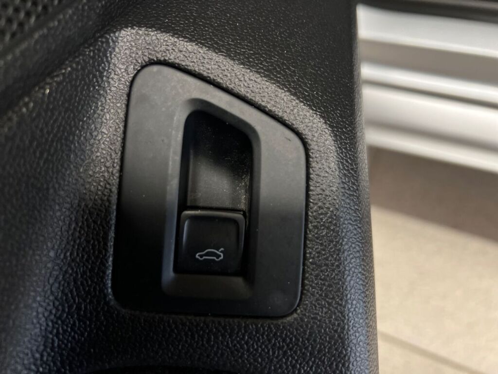Volkswagen Passat 2018 Sininen