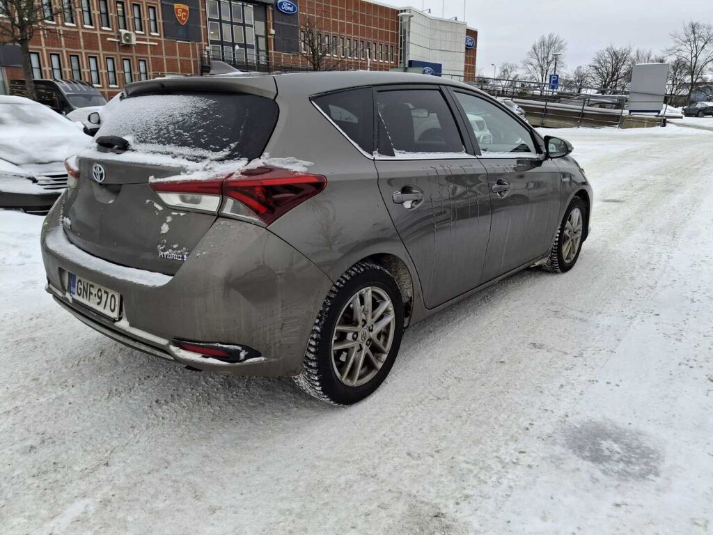 Toyota Auris 2018 Harmaa