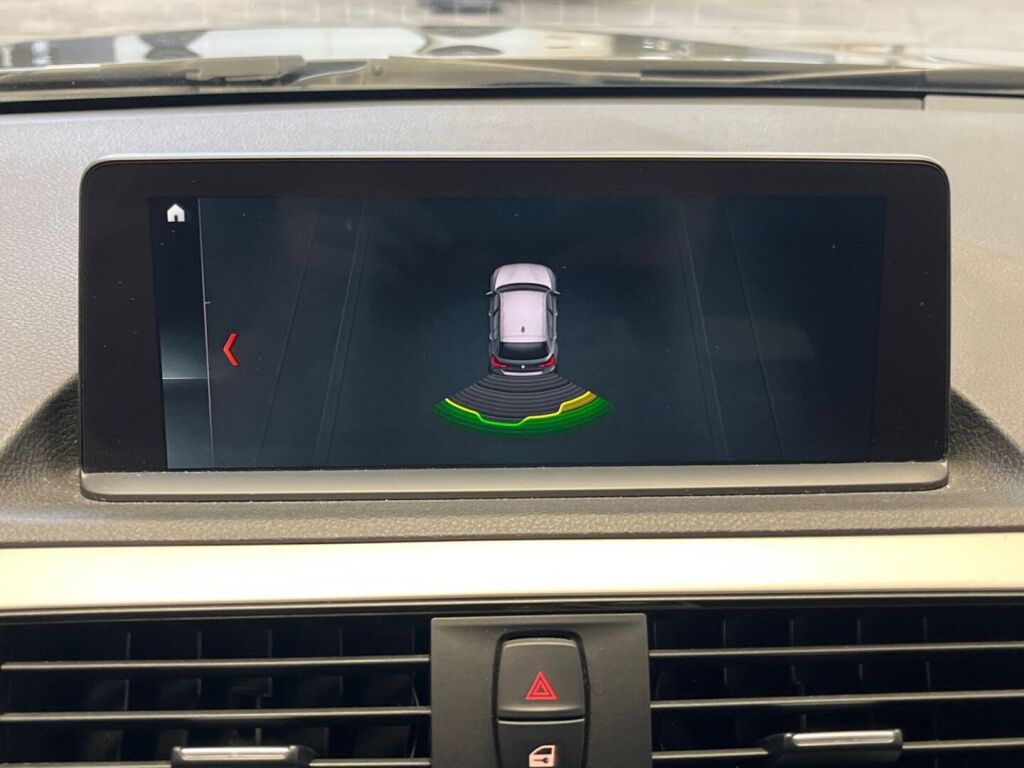 BMW 120 2018 Musta