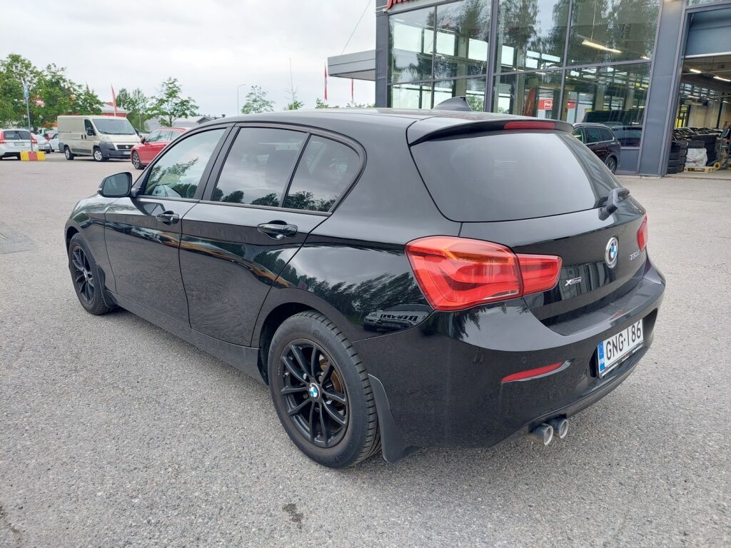 BMW 120 2018 Musta