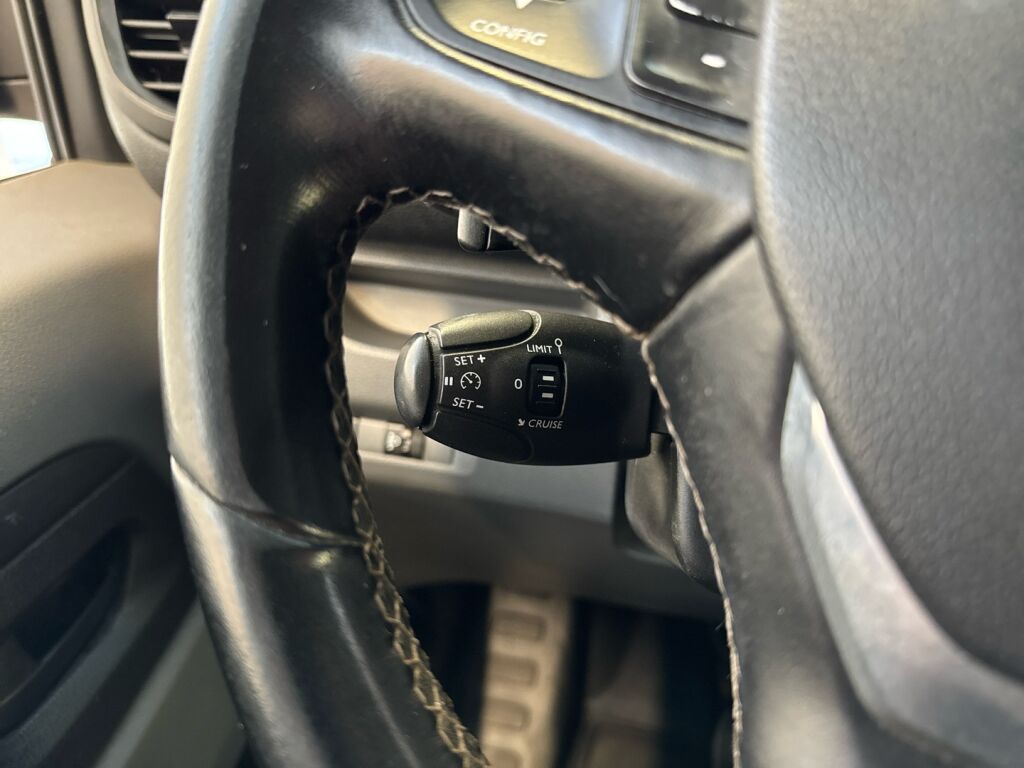 Citroen Jumpy 2018 Musta