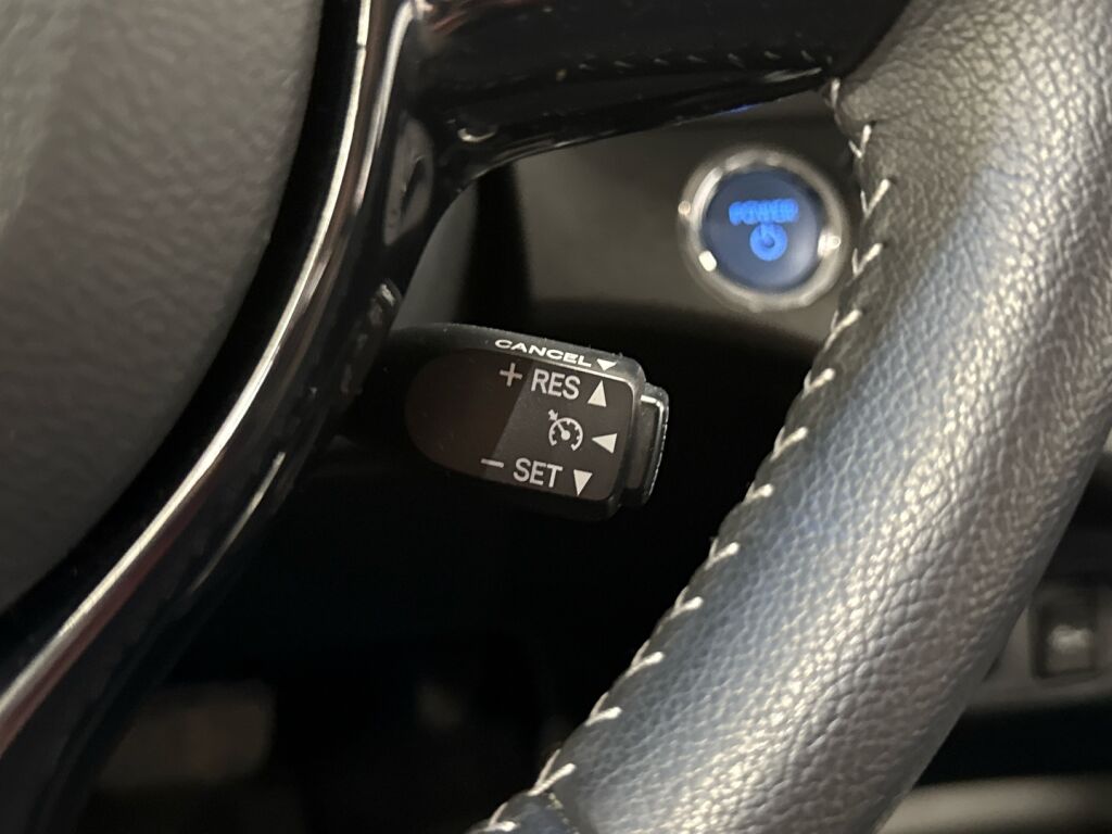 Toyota Yaris 2018 Musta