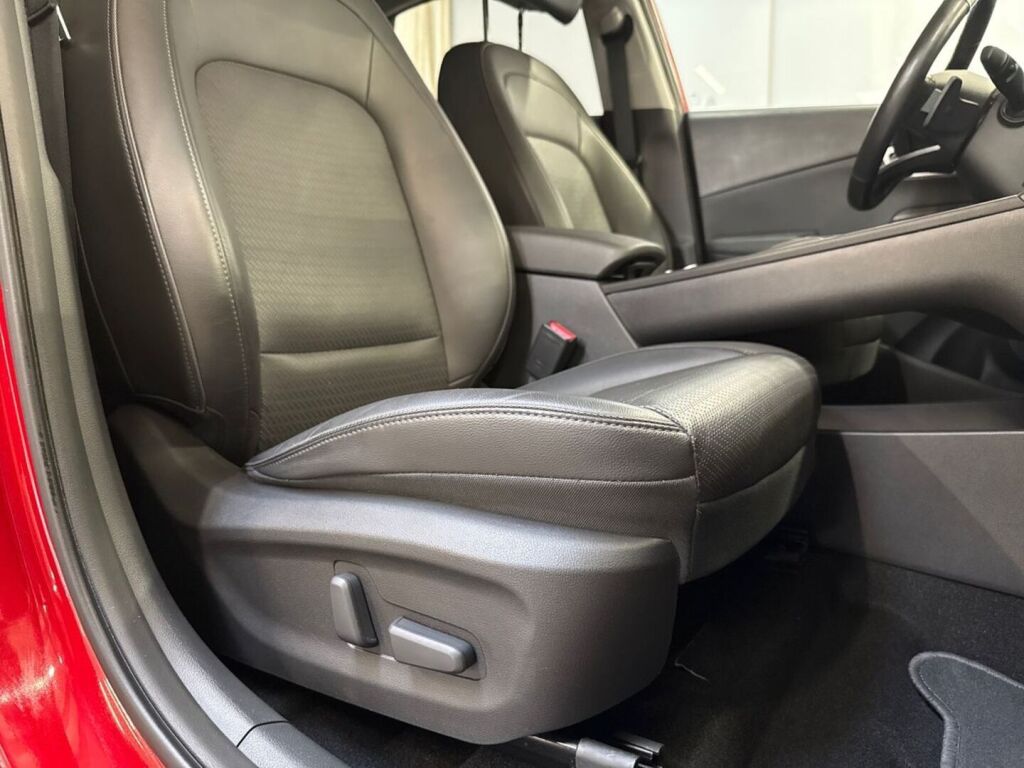 Hyundai KONA 2019 Punainen