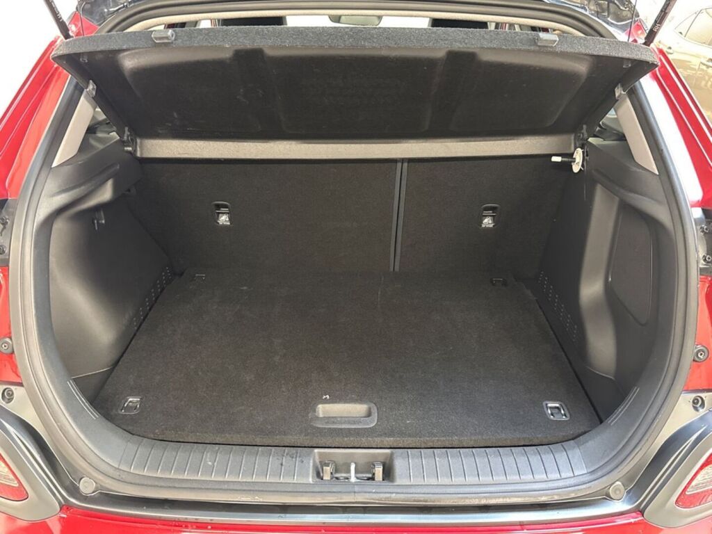 Hyundai KONA 2019 Punainen