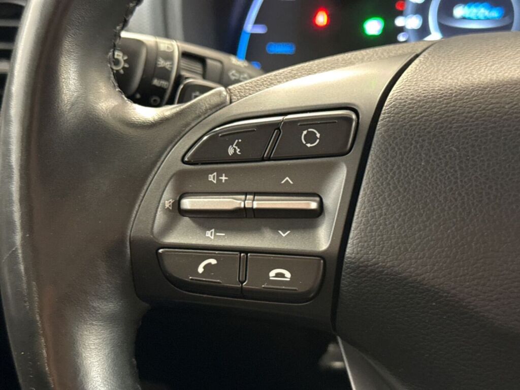 Hyundai KONA 2019 Punainen