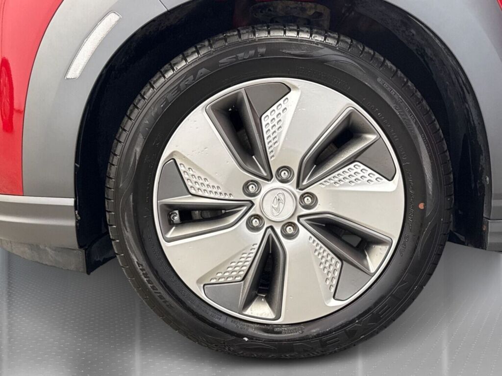 Hyundai KONA 2019 Punainen