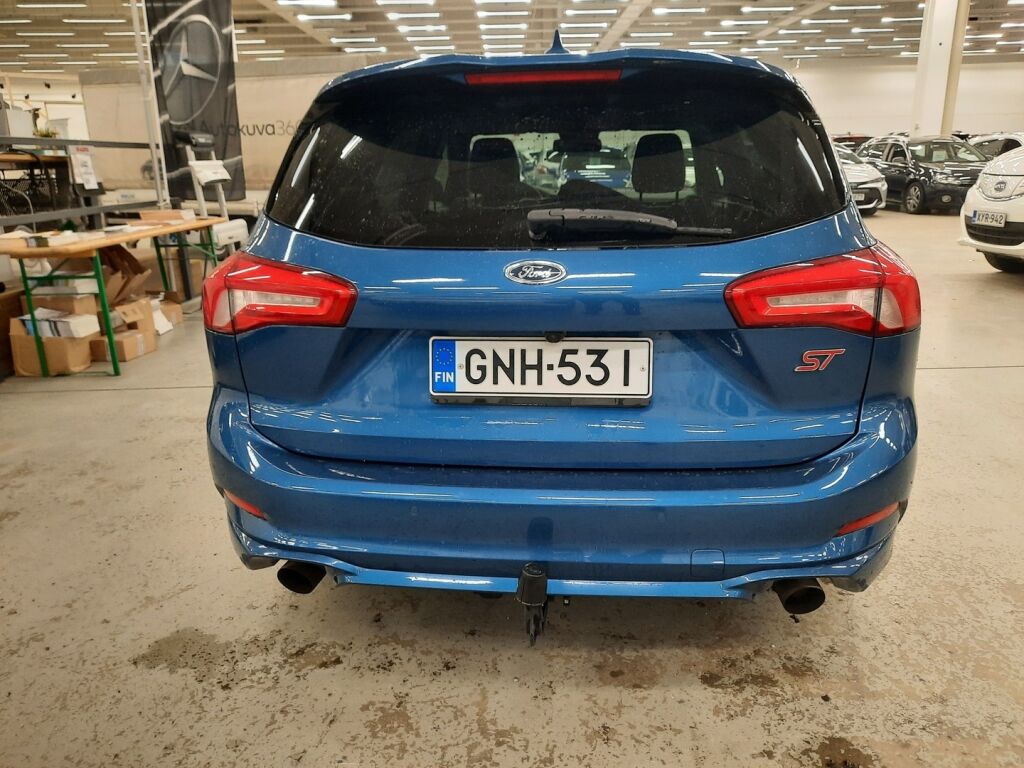 Ford Focus 2019 Sininen