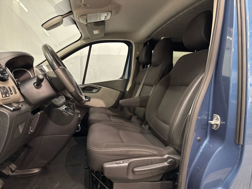 Nissan NV300 2019 Sininen