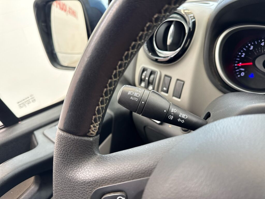 Nissan NV300 2019 Sininen