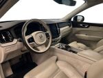 Volvo XC60 2019 Musta