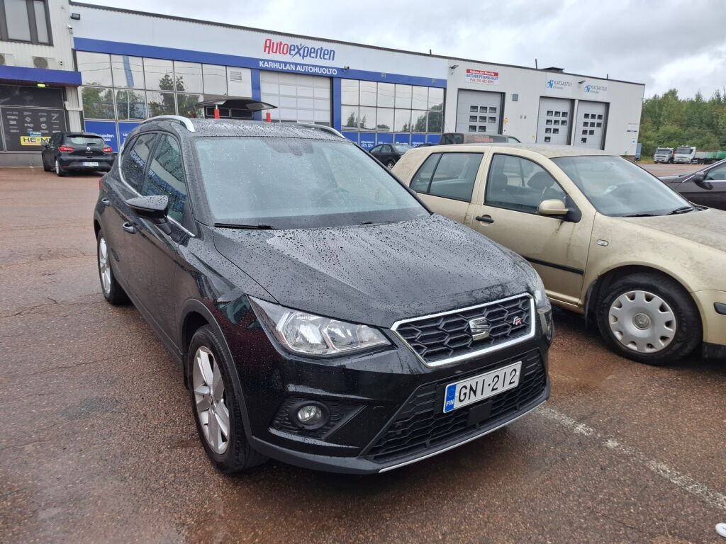 Seat Arona 2019 Musta