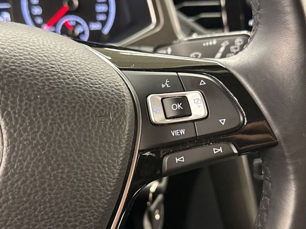 Volkswagen T-Roc 2019 Valkoinen