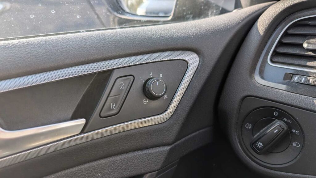Volkswagen Golf 2019 Harmaa