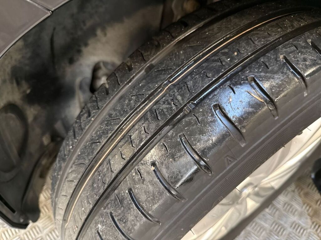 Volkswagen Polo 2019 Musta
