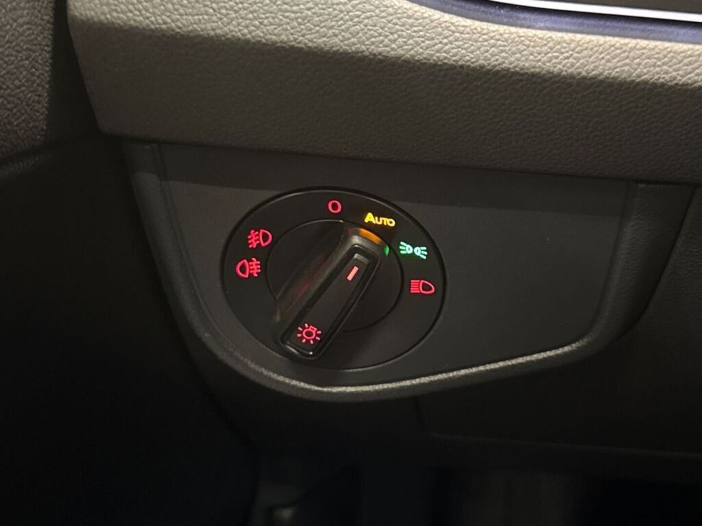 Volkswagen Polo 2019 Musta