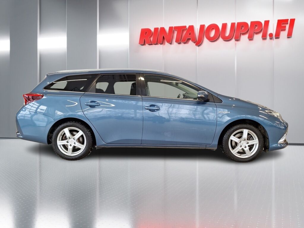 Toyota Auris 2016 Sininen