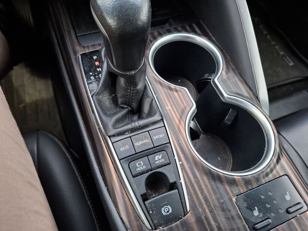 Toyota Camry 2019 Musta