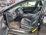 Toyota Camry 2019 Musta
