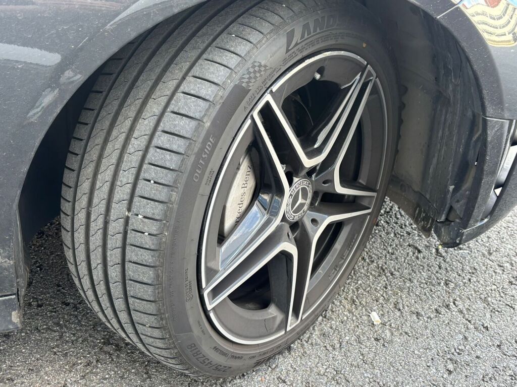 Mercedes-Benz C 2019 Harmaa