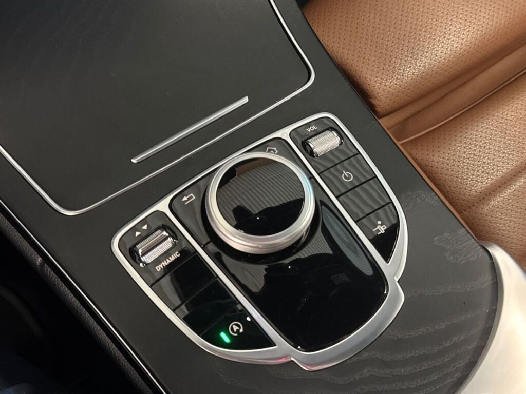 Mercedes-Benz C 2019 Harmaa
