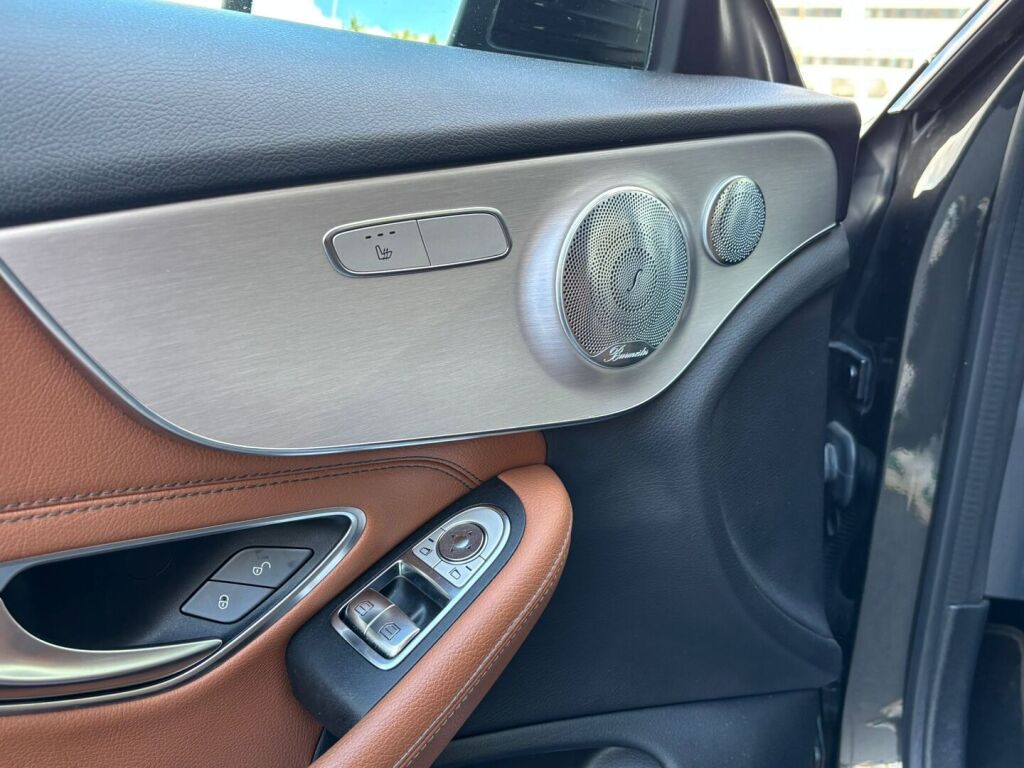 Mercedes-Benz C 2019 Harmaa