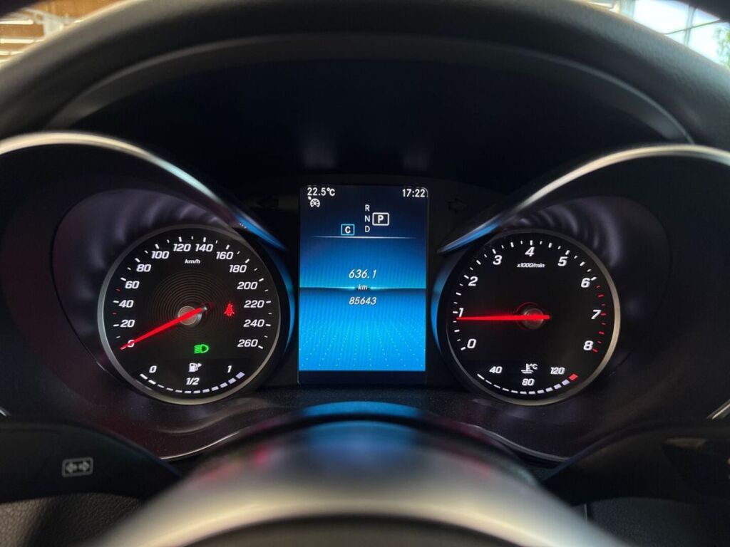 Mercedes-Benz C 2019 Harmaa