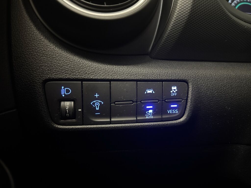 Hyundai KONA 2019 Punainen