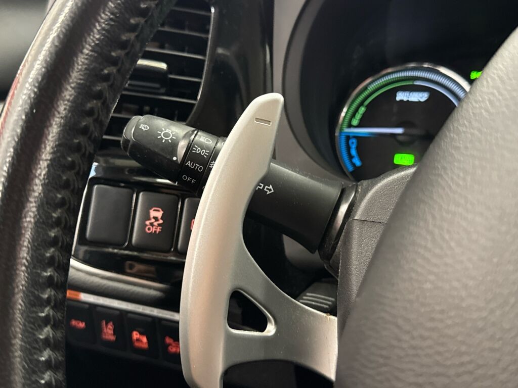 Mitsubishi Outlander PHEV 2014 Valkoinen