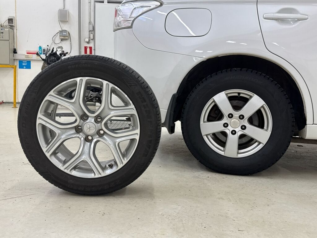 Mitsubishi Outlander PHEV 2014 Valkoinen