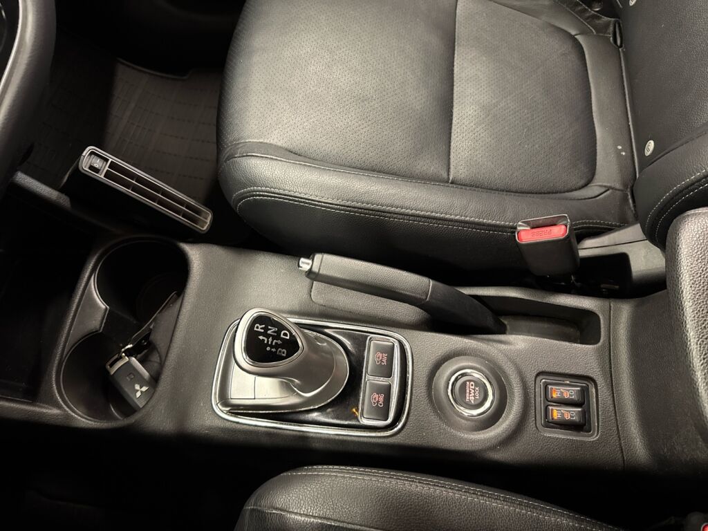 Mitsubishi Outlander PHEV 2014 Valkoinen