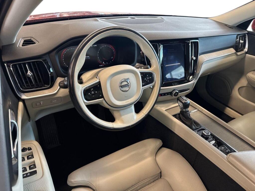 Volvo S60 2020 Metallinhohto Punainen (Fusion Red)