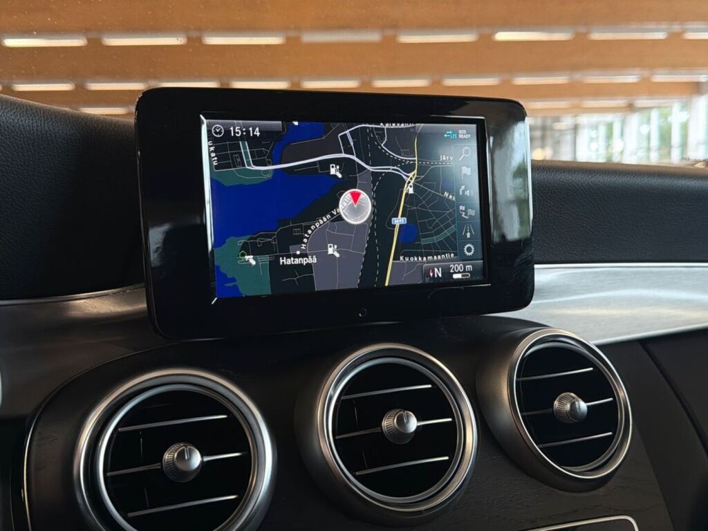 Mercedes-Benz C 2019 Valkoinen