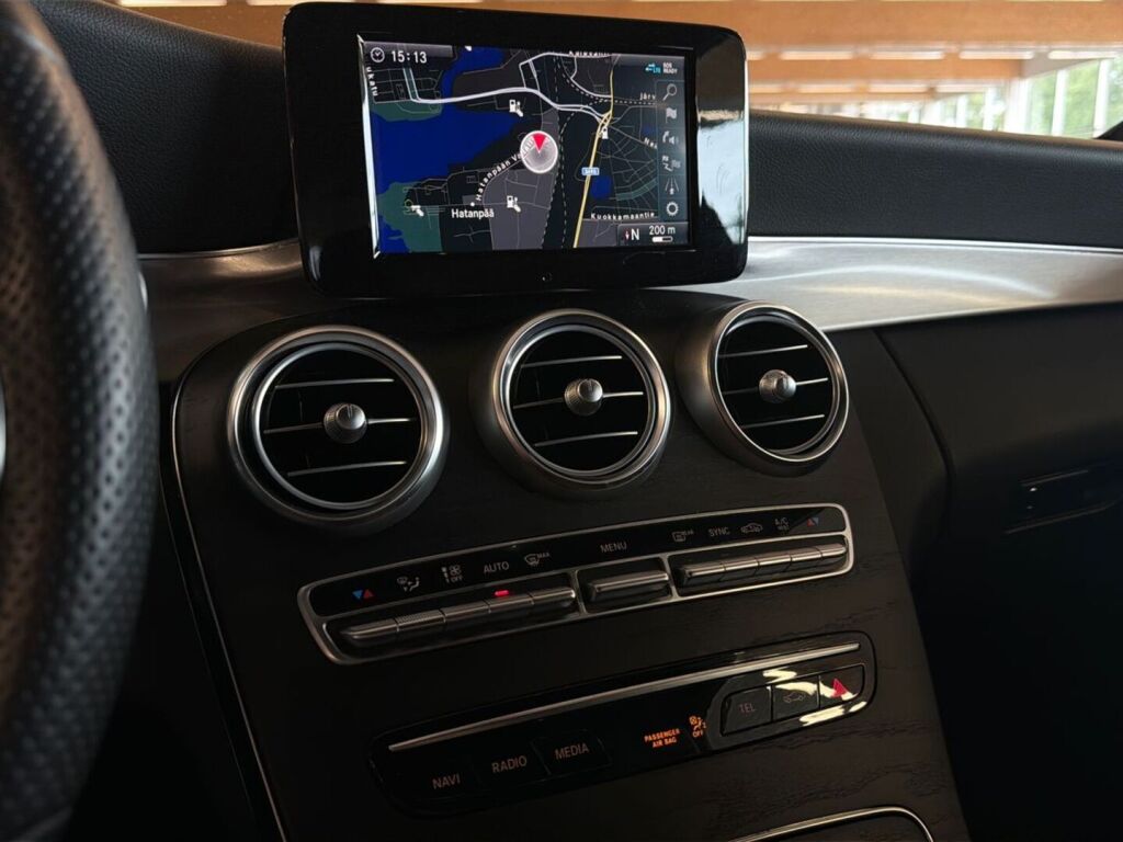 Mercedes-Benz C 2019 Valkoinen