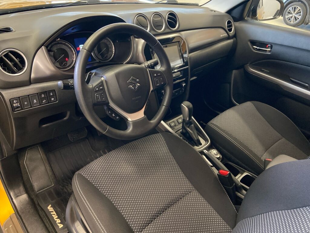 Suzuki Vitara 2019 Keltainen