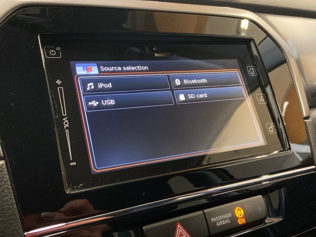 Suzuki Vitara 2019 Keltainen