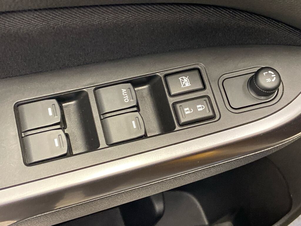 Suzuki Vitara 2019 Keltainen