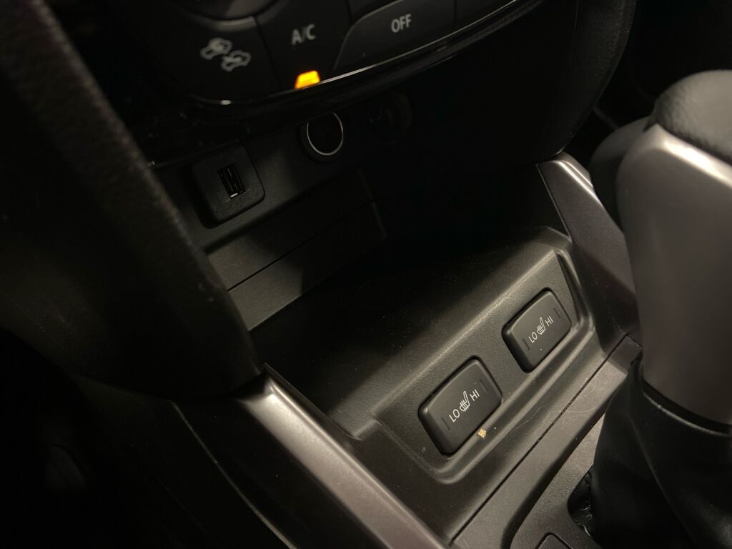 Suzuki Vitara 2019 Keltainen
