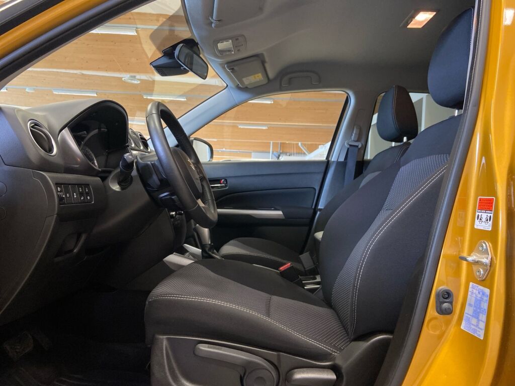Suzuki Vitara 2019 Keltainen