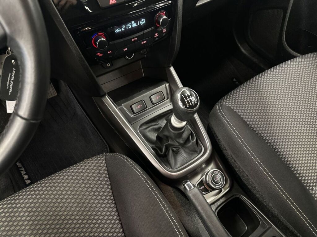 Suzuki Vitara 2021 Sininen