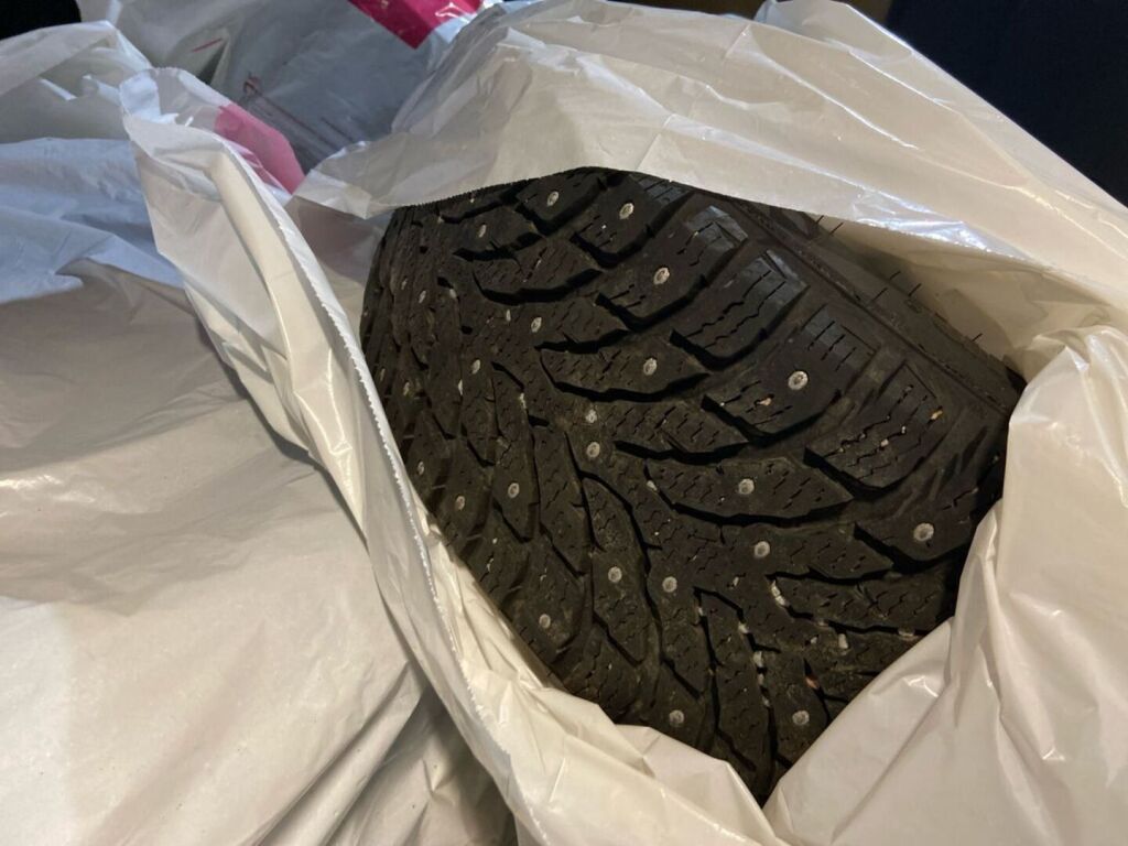Ford Transit Connect 2019 Musta